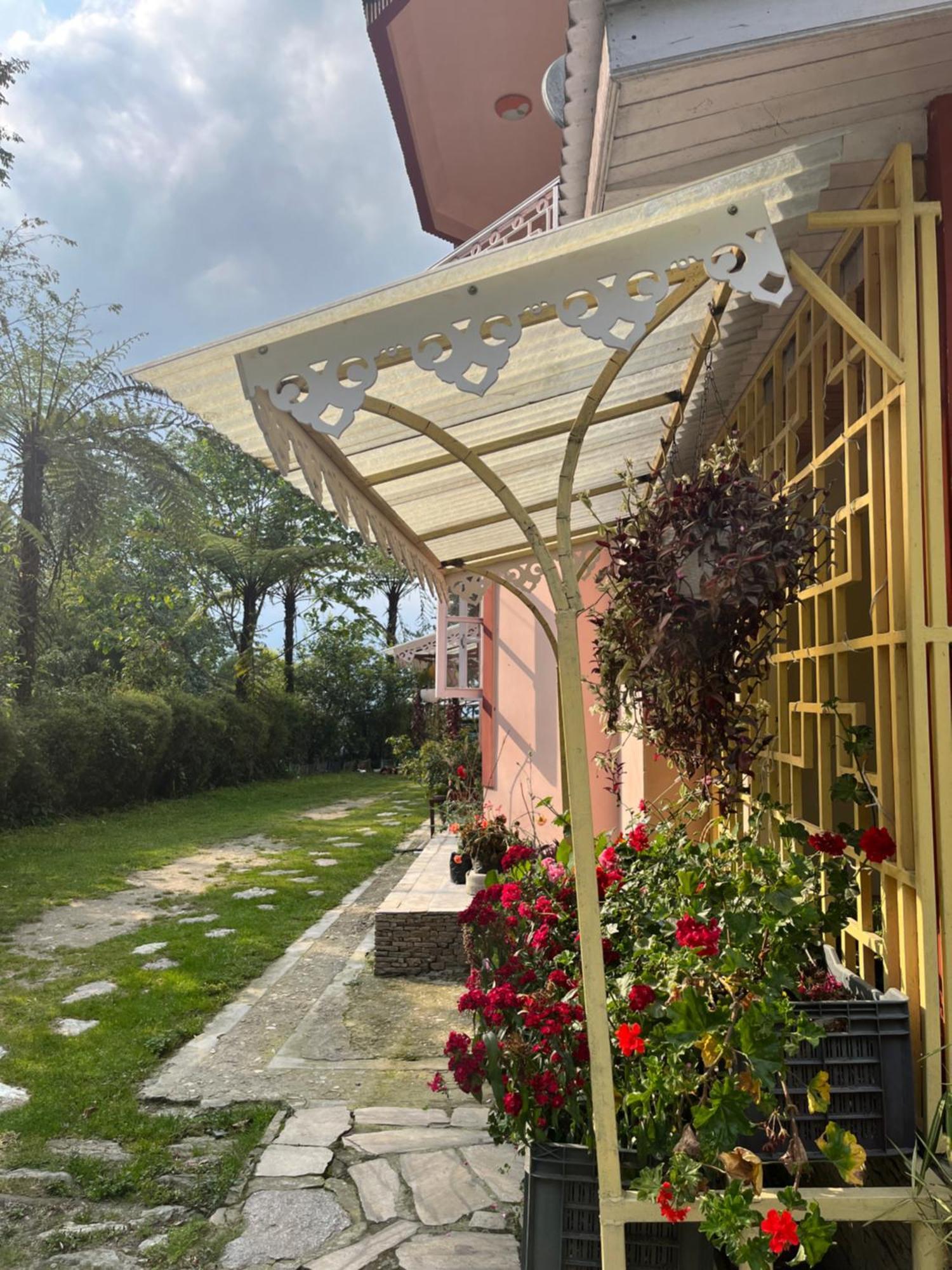 Ifseen Villa Pelling Extérieur photo