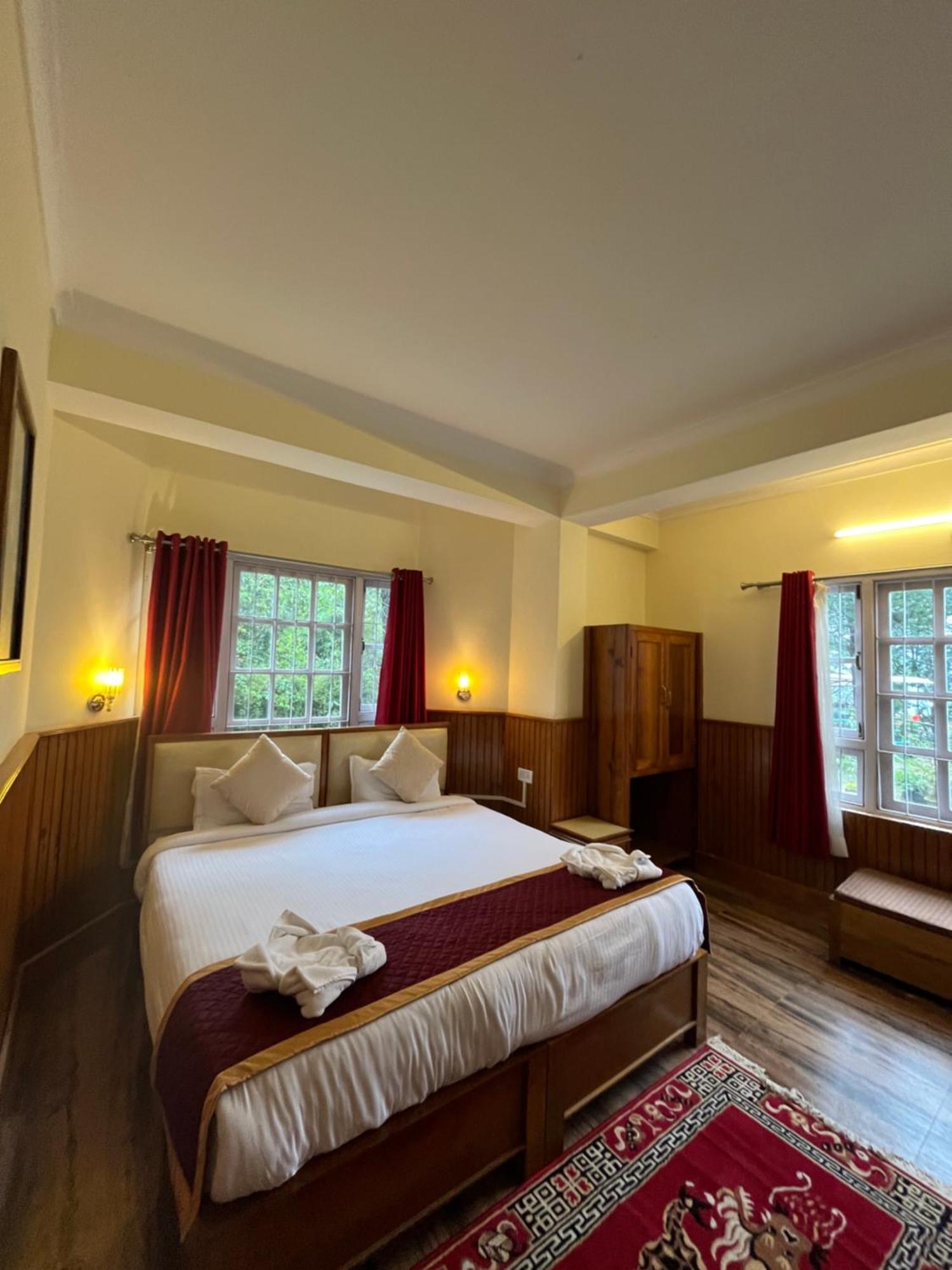 Ifseen Villa Pelling Extérieur photo